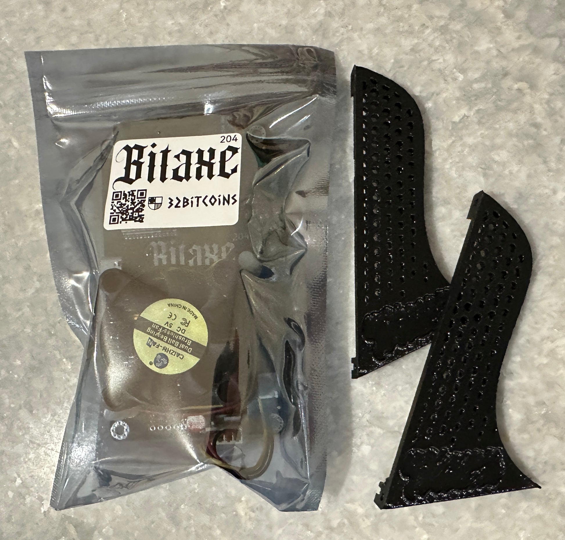 Bitaxe Ultra 204 (450GHz +/- hashrate)